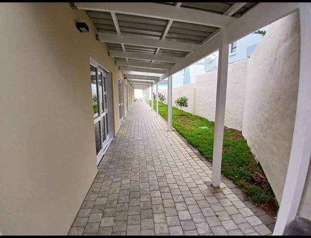 1 BEDROOM APARTMENT FOR SALE IN STILBAAI-WES